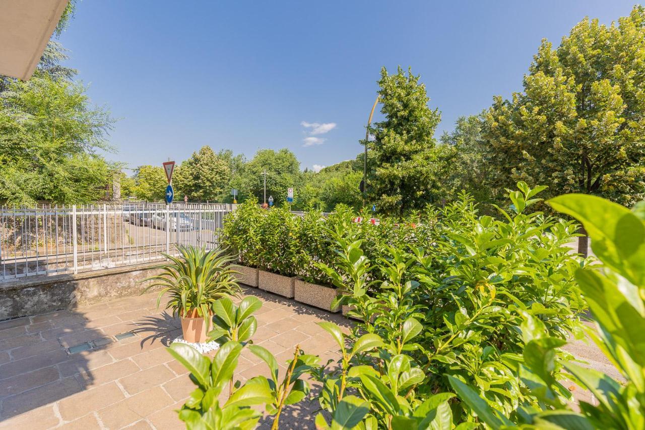 Crys: Rooms, Holiday, Business Verona Exterior photo